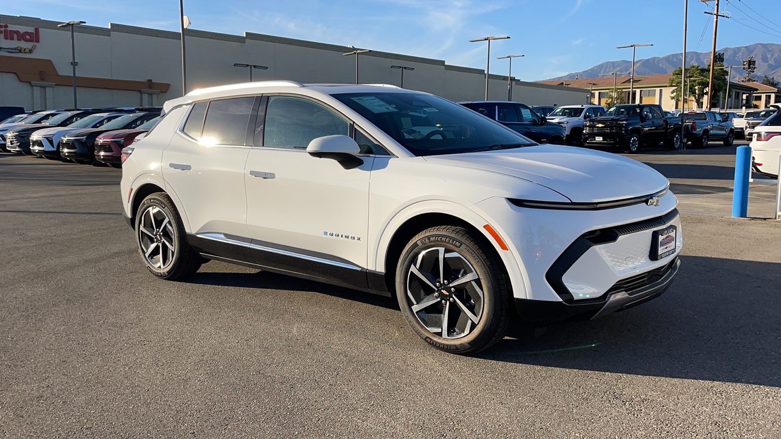 2025 Chevrolet Equinox EV LT 1