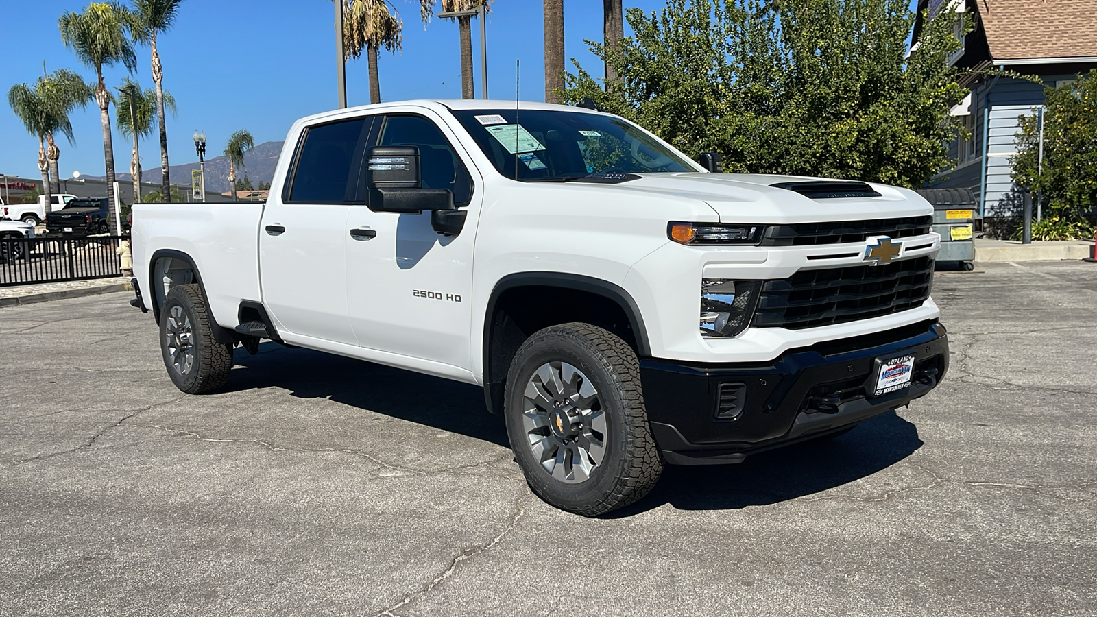 2025 Chevrolet Silverado 2500HD Custom 1