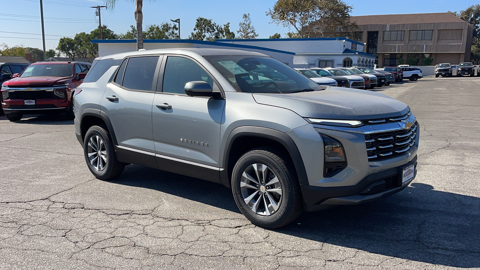 2025 Chevrolet Equinox FWD LT 1