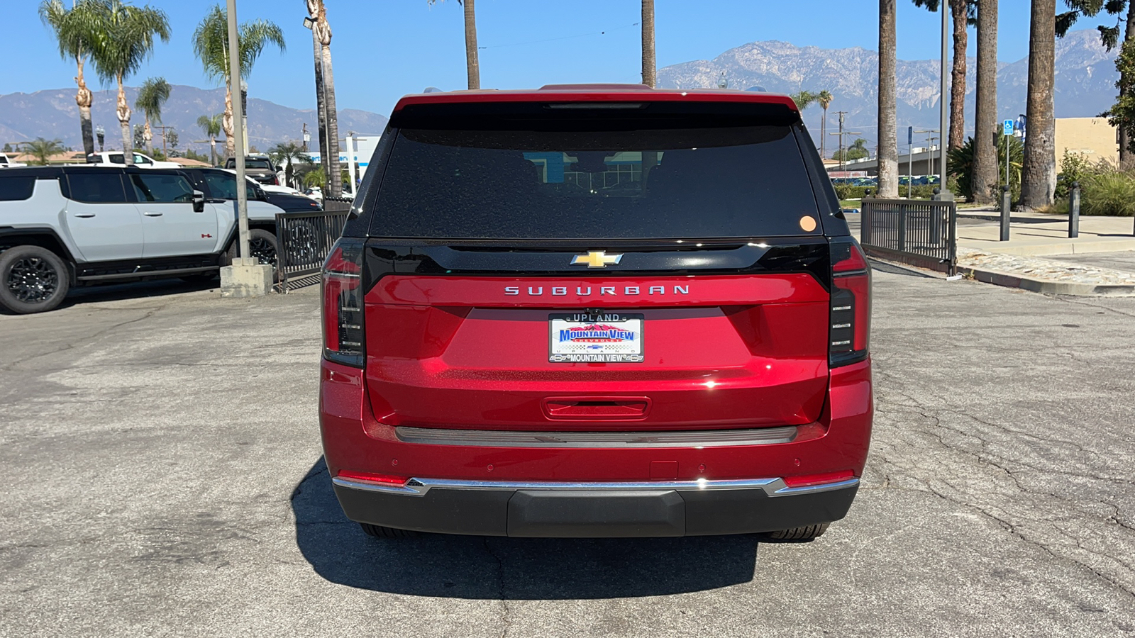 2025 Chevrolet Suburban LS 4