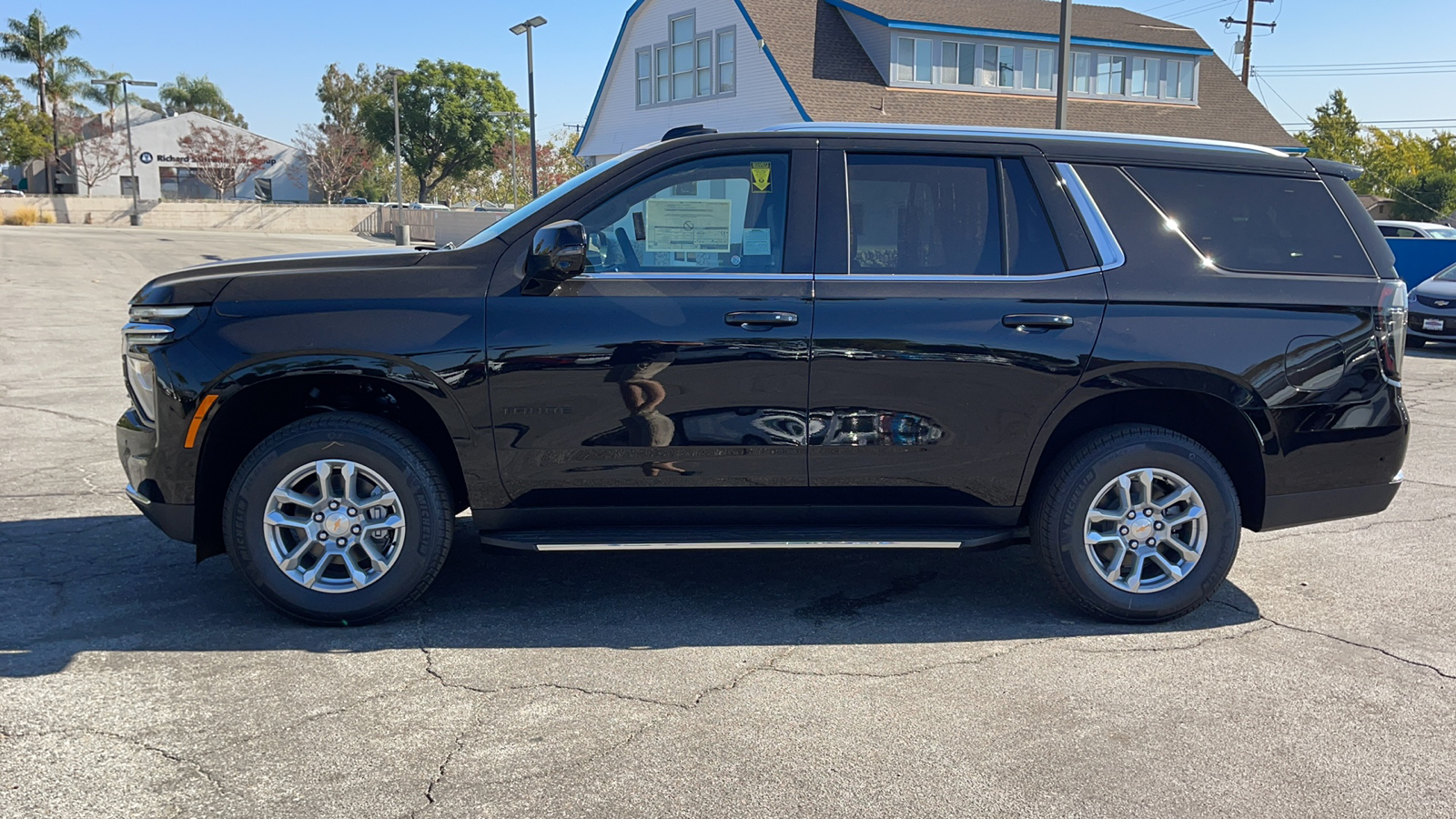 2025 Chevrolet Tahoe LT 6