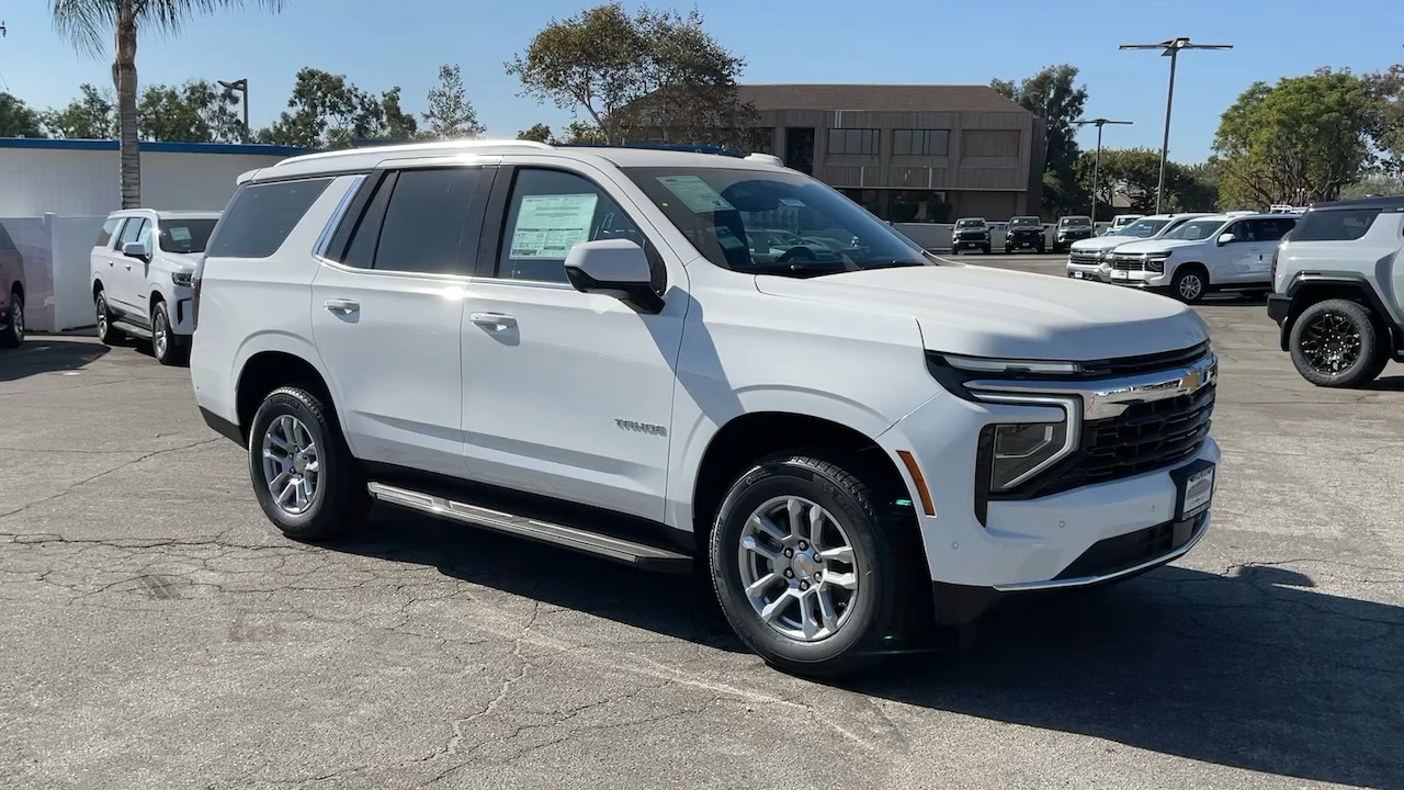 2025 Chevrolet Tahoe LS 1