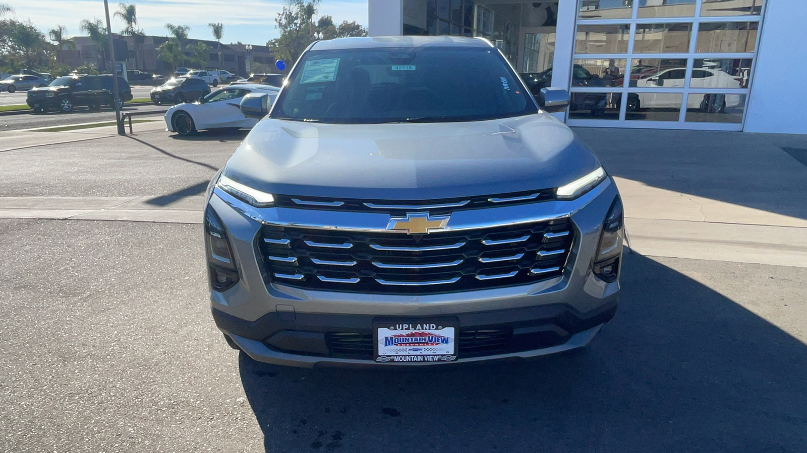 2025 Chevrolet Equinox FWD LT 8