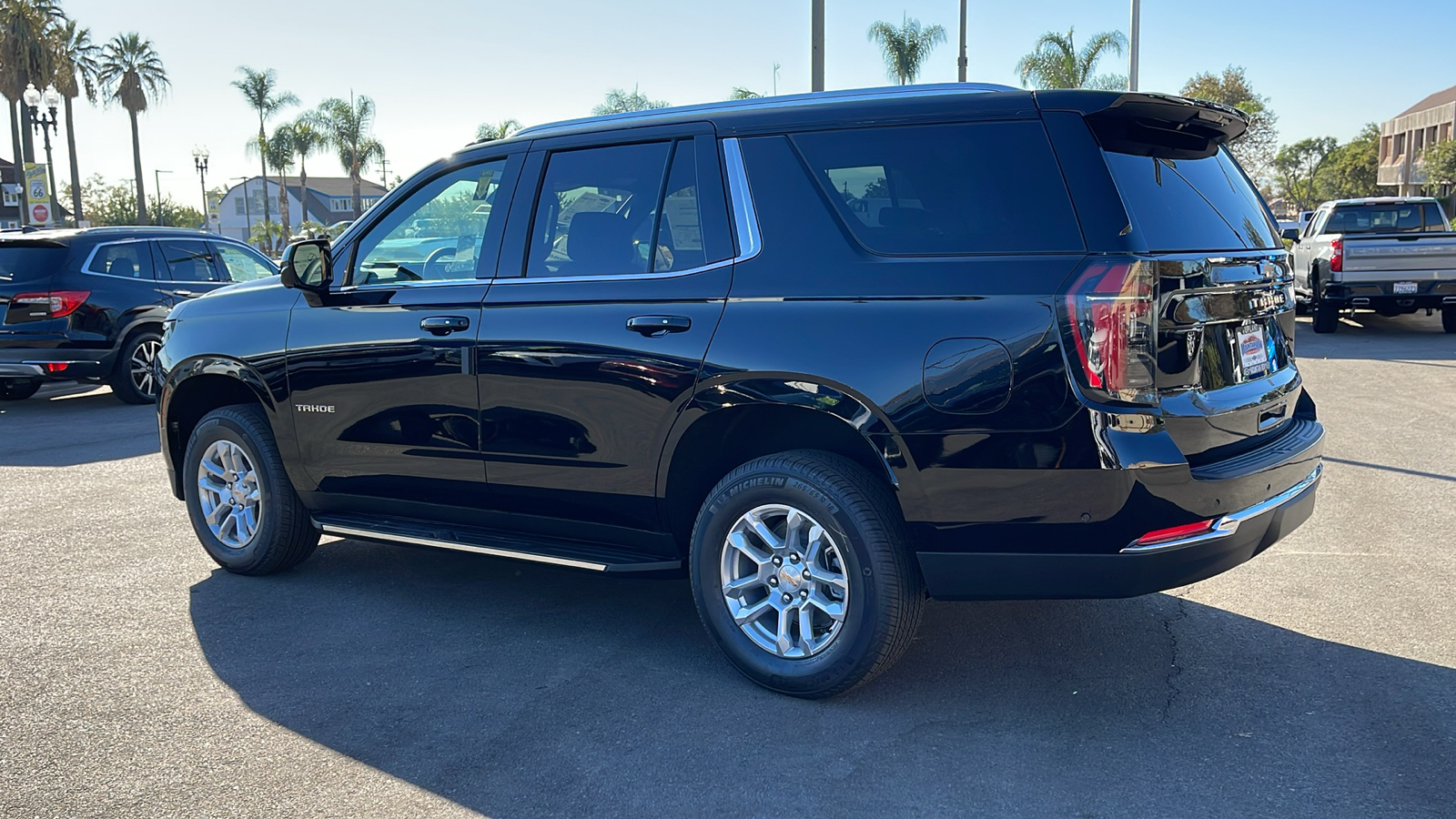 2025 Chevrolet Tahoe LS 5