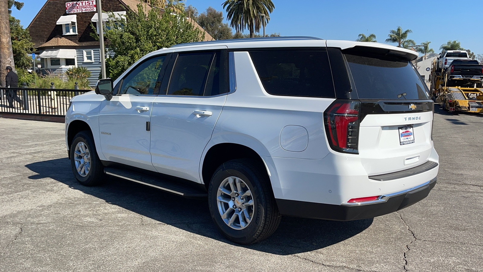 2025 Chevrolet Tahoe LS 5