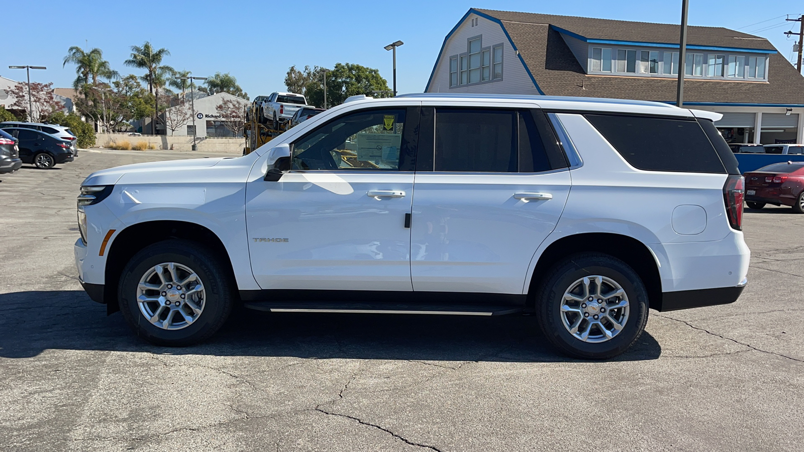 2025 Chevrolet Tahoe LS 6