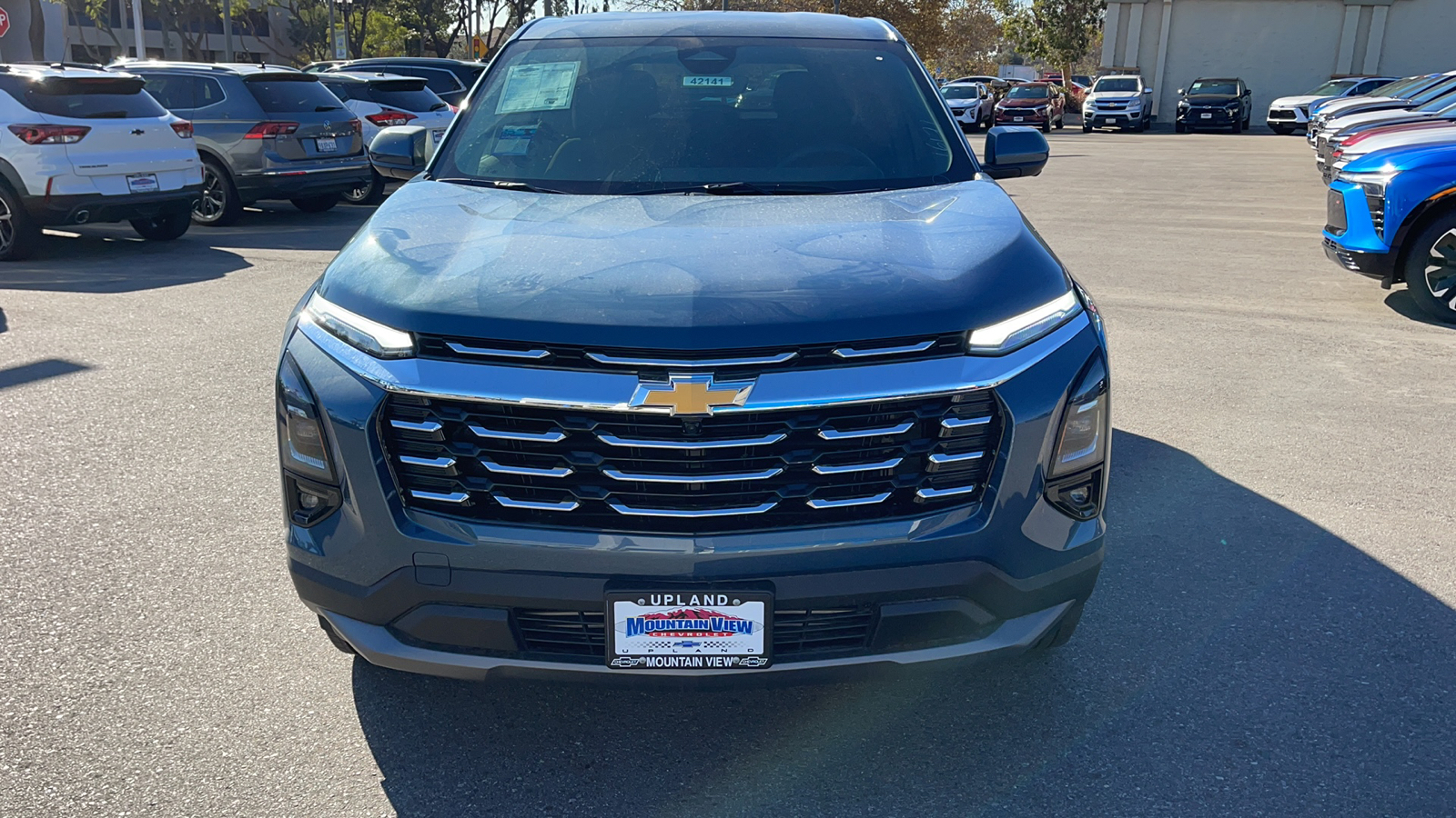 2025 Chevrolet Equinox FWD LT 8