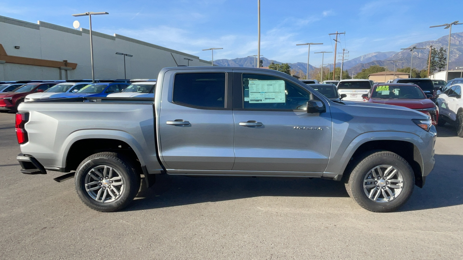 2024 Chevrolet Colorado 2WD LT 2