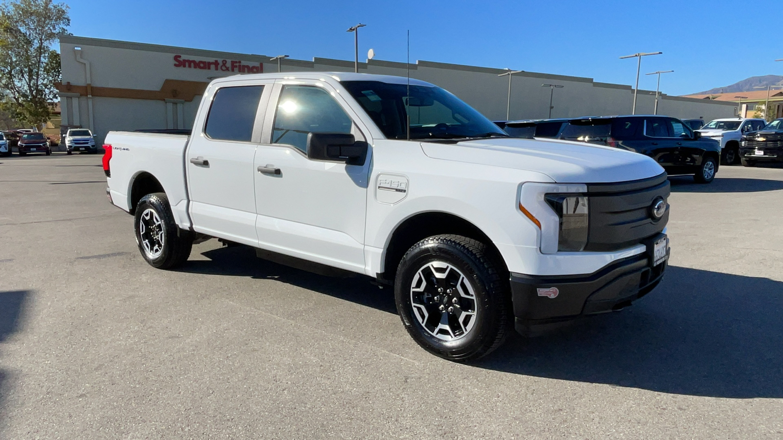 2023 Ford F-150 Lightning Pro 1