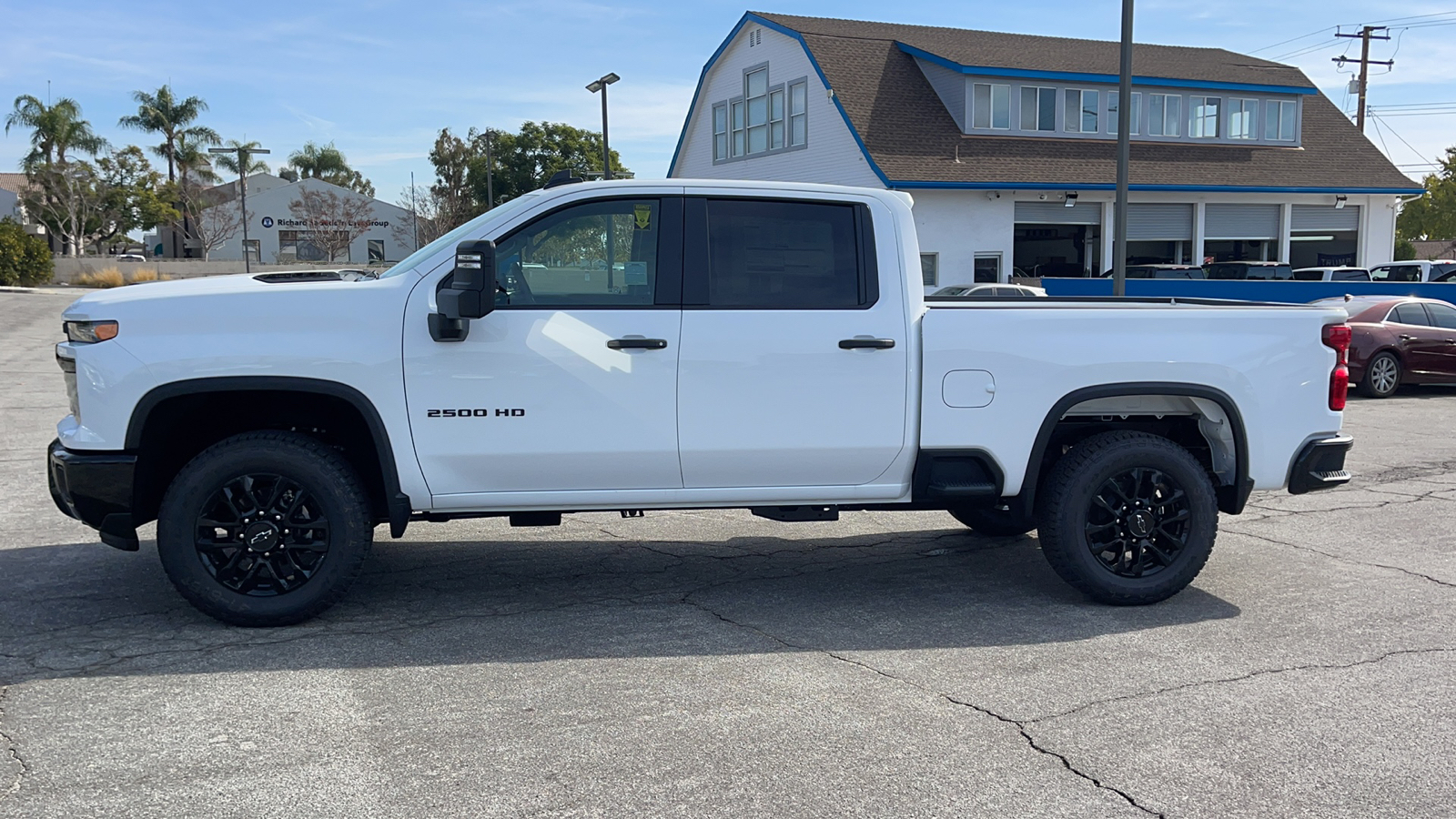 2025 Chevrolet Silverado 2500HD Custom 6