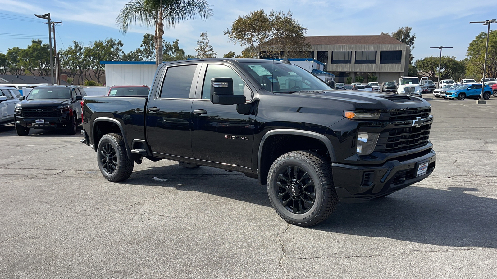 2025 Chevrolet Silverado 2500HD Custom 1