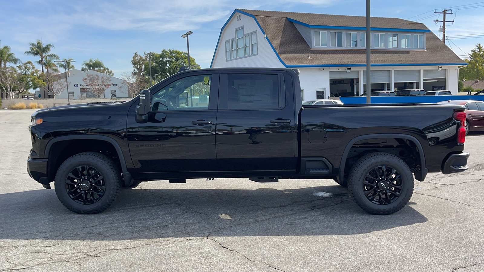 2025 Chevrolet Silverado 2500HD Custom 6