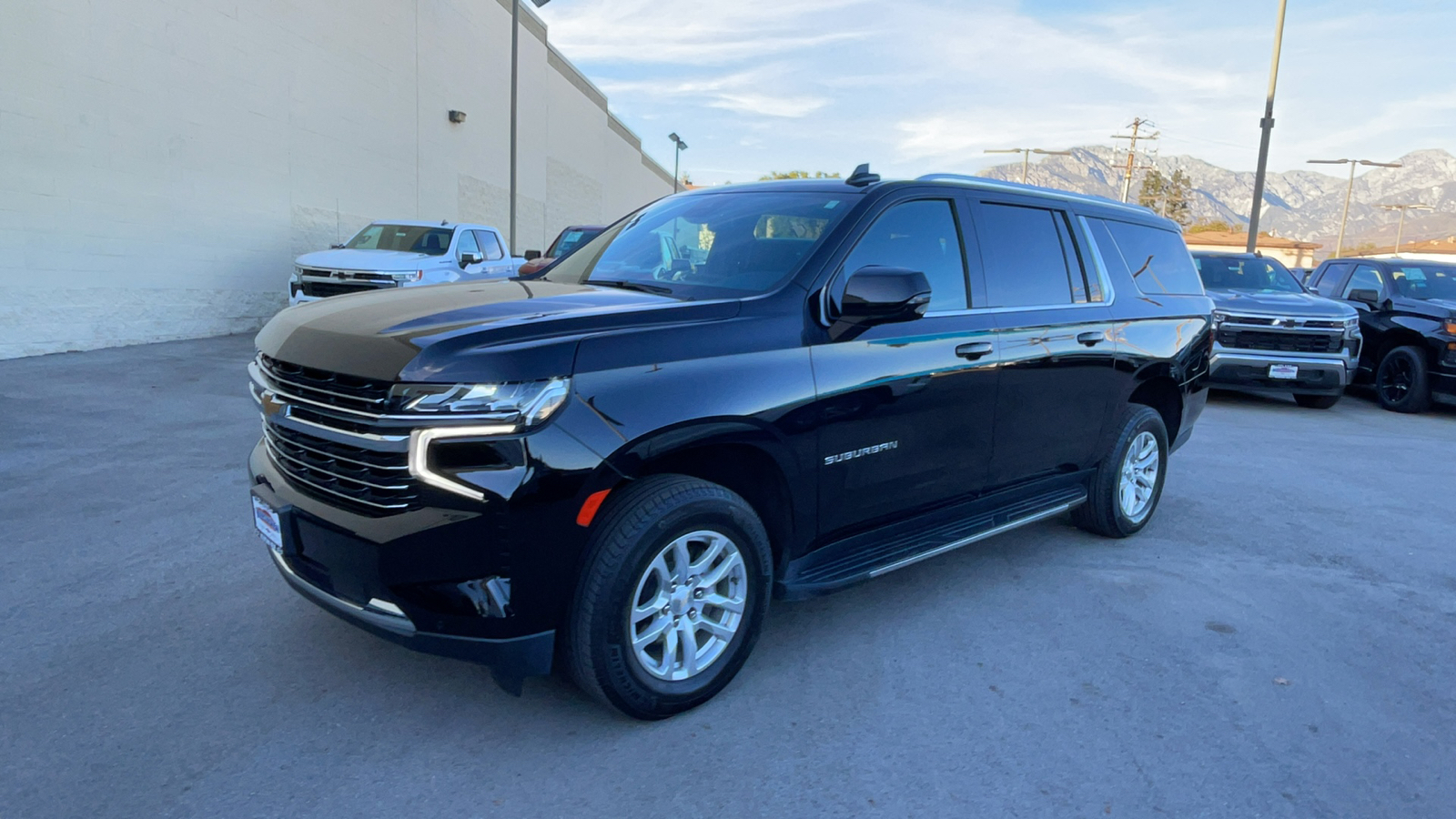 2023 Chevrolet Suburban LT 7