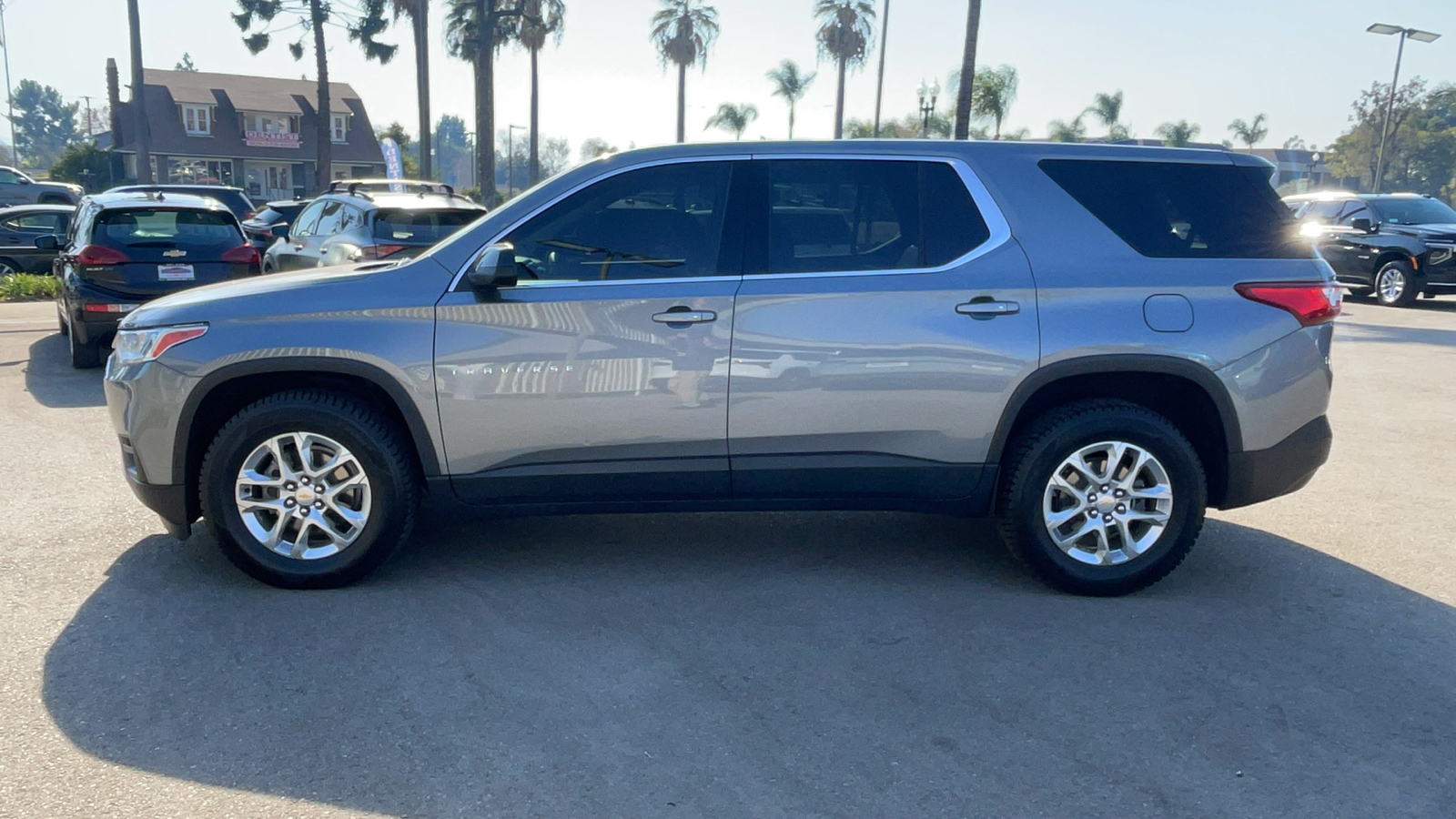 2021 Chevrolet Traverse LS 6