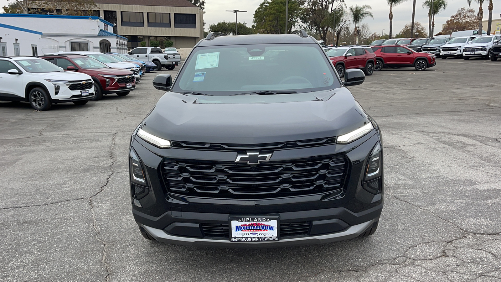 2025 Chevrolet Equinox FWD LT 8