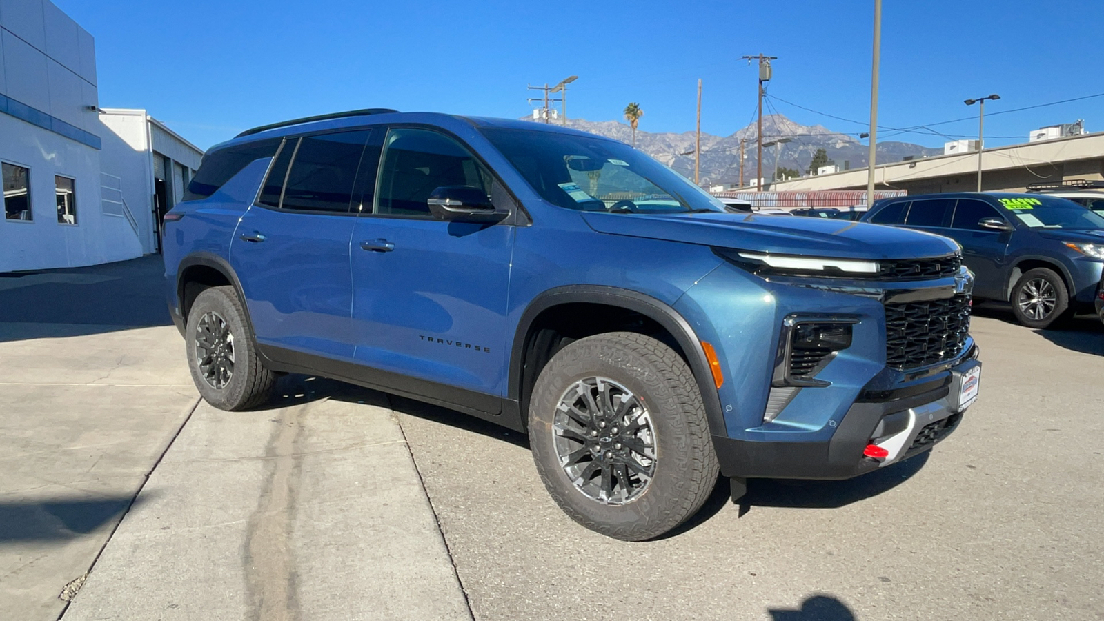 2025 Chevrolet Traverse AWD Z71 1