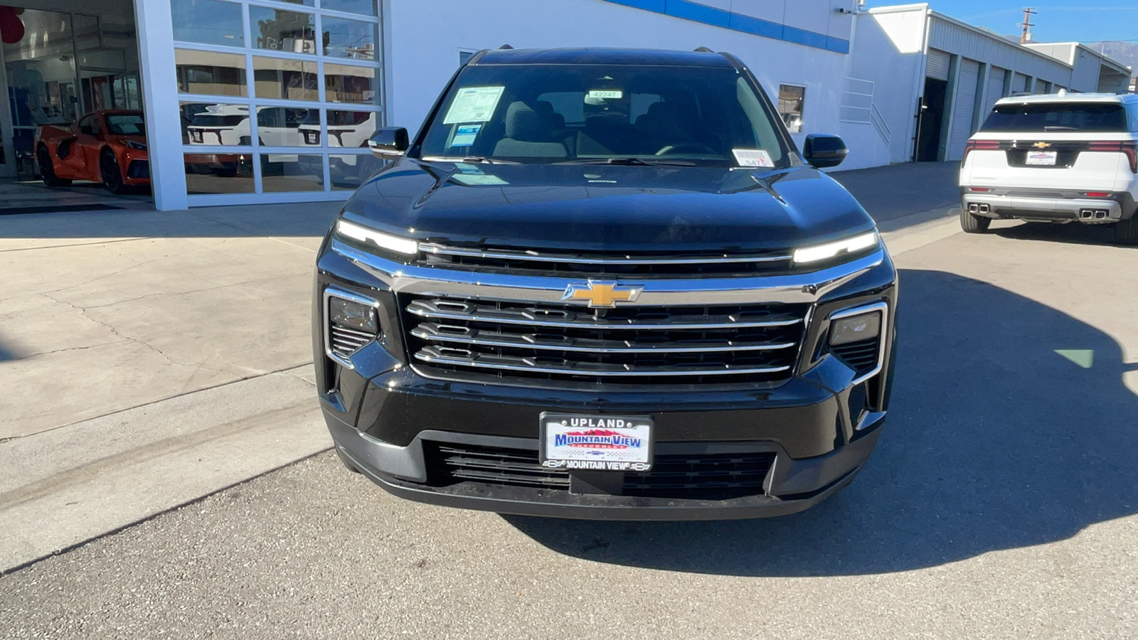 2025 Chevrolet Traverse FWD LT 8