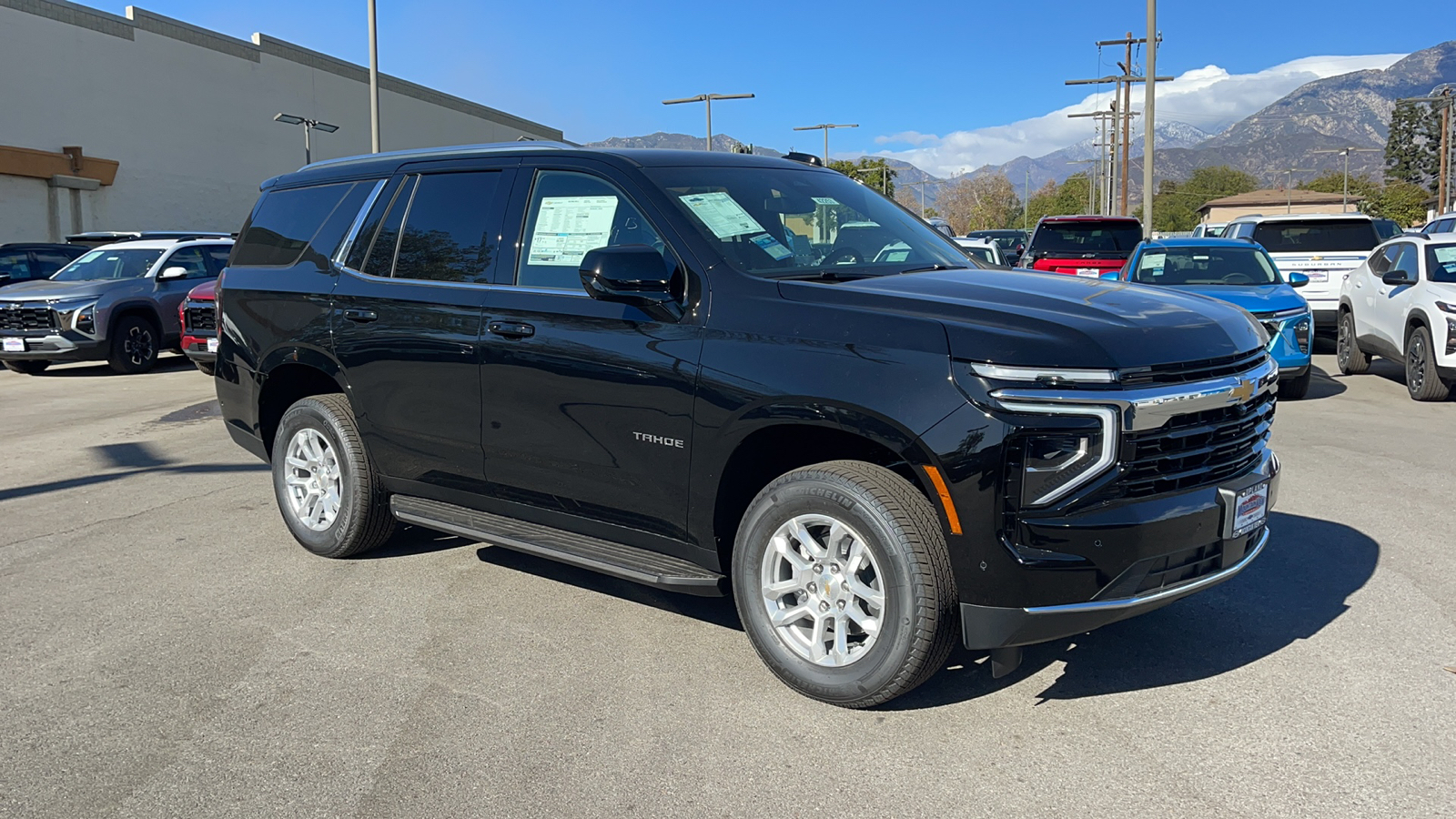 2025 Chevrolet Tahoe LS 1