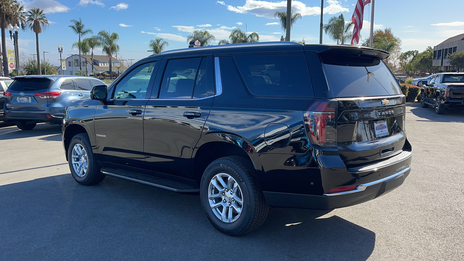 2025 Chevrolet Tahoe LS 5