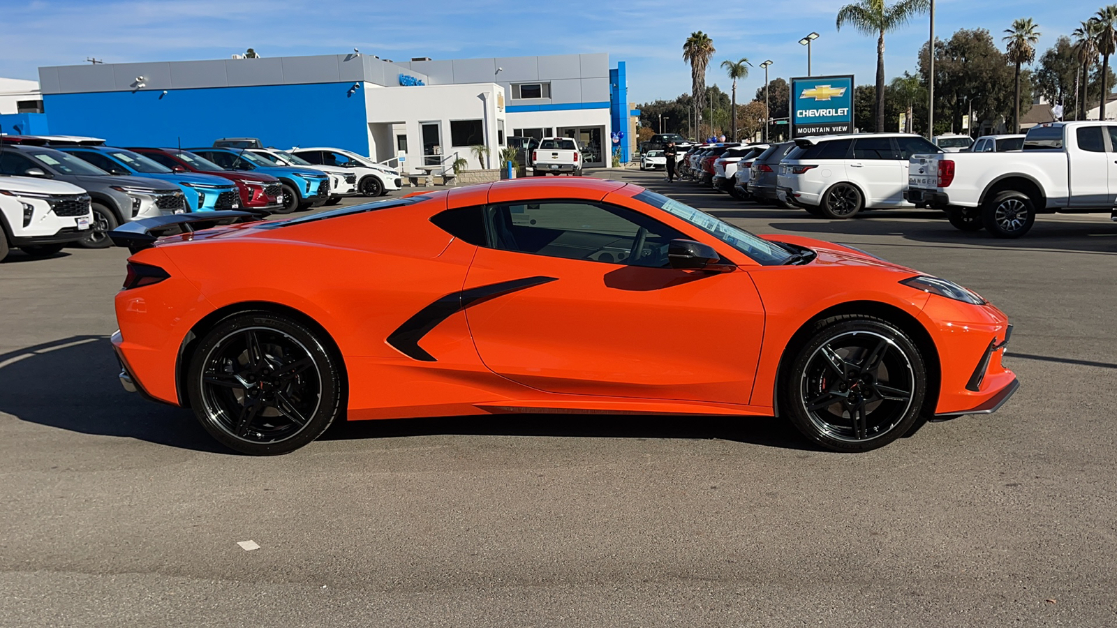 2025 Chevrolet Corvette Stingray 2