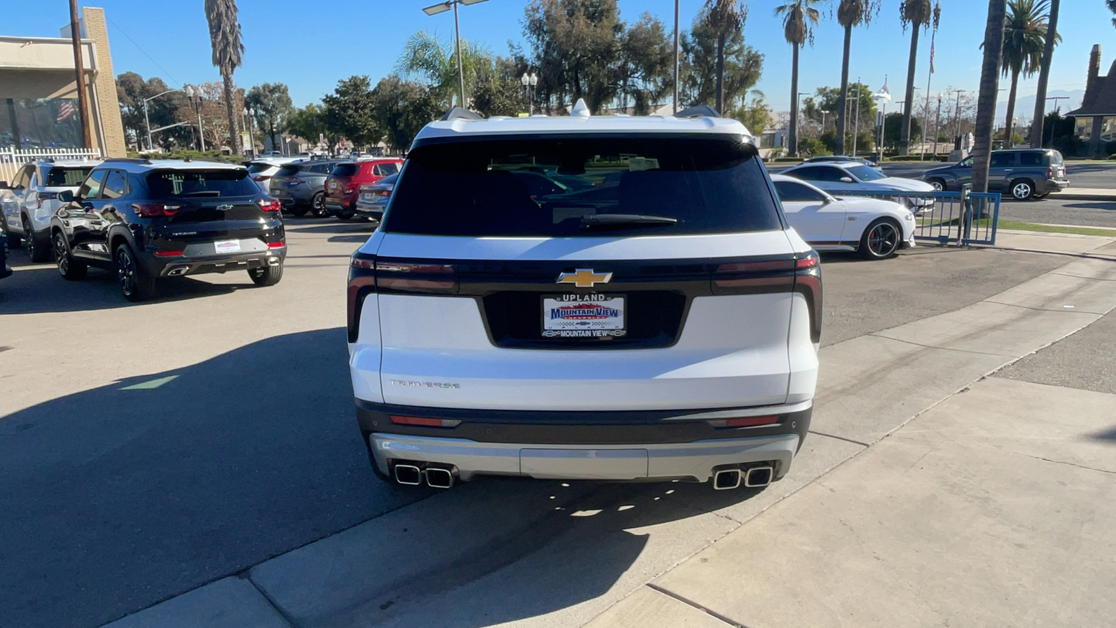 2025 Chevrolet Traverse FWD LT 4