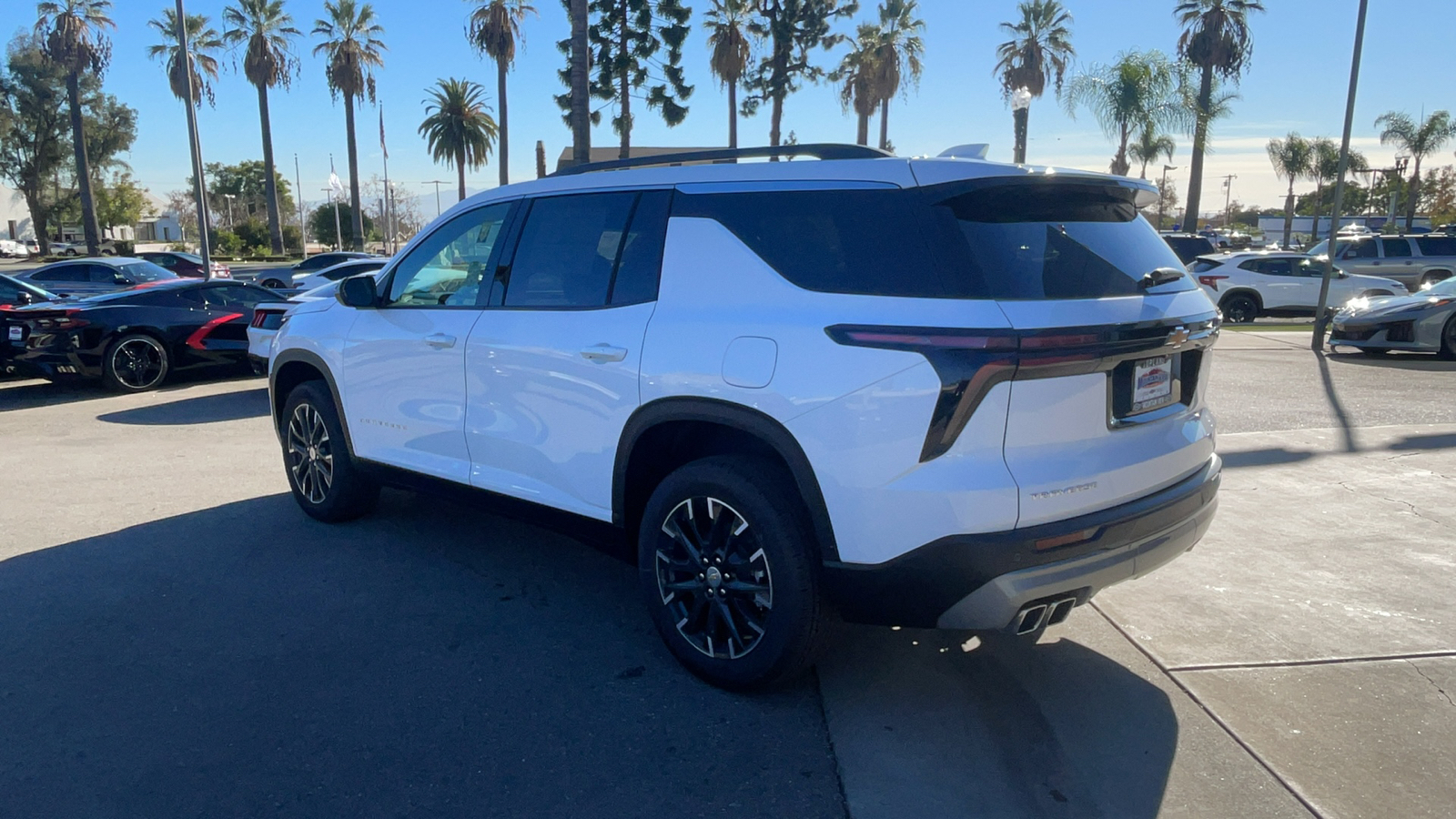 2025 Chevrolet Traverse FWD LT 5