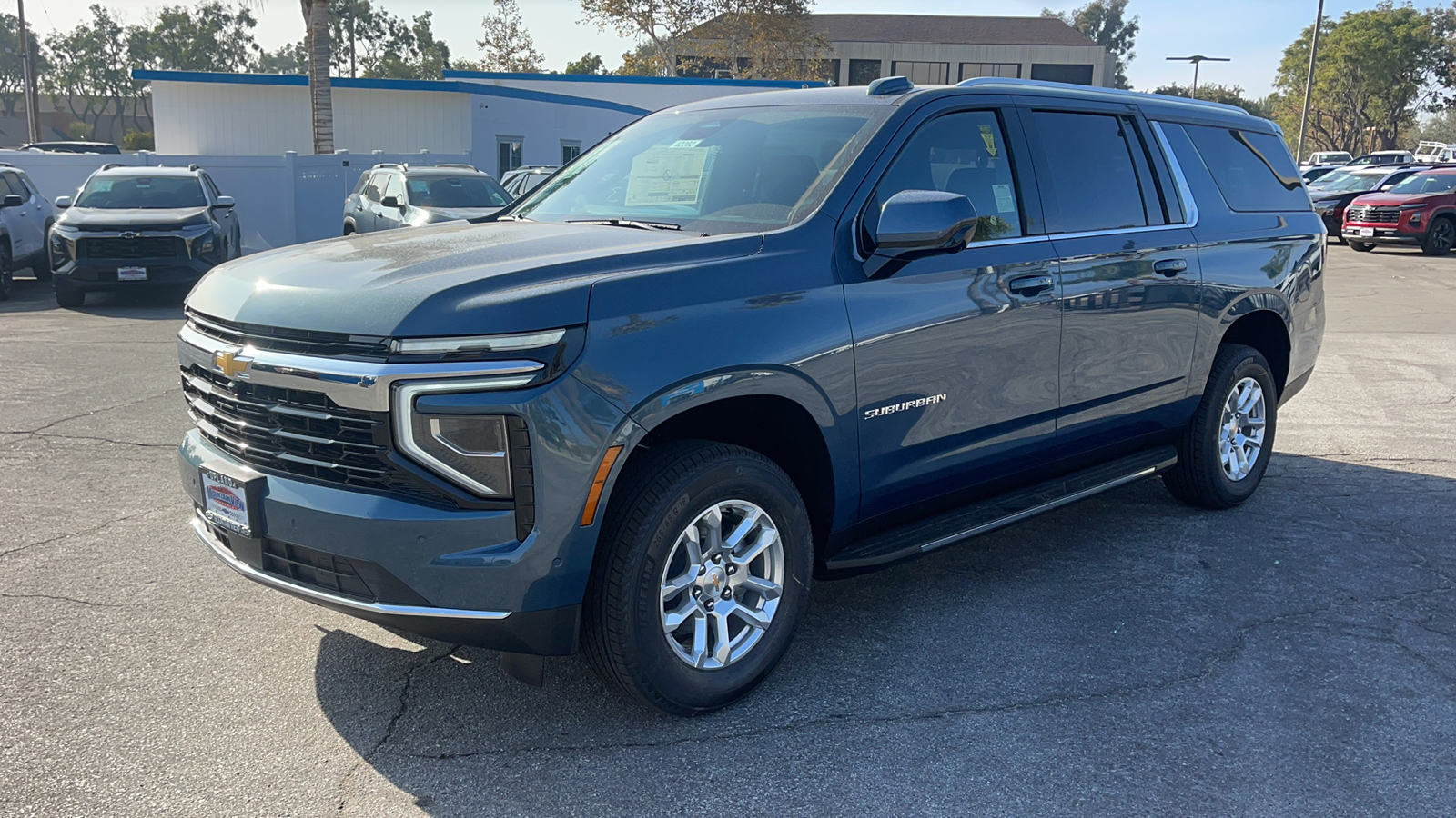 2025 Chevrolet Suburban LS 7