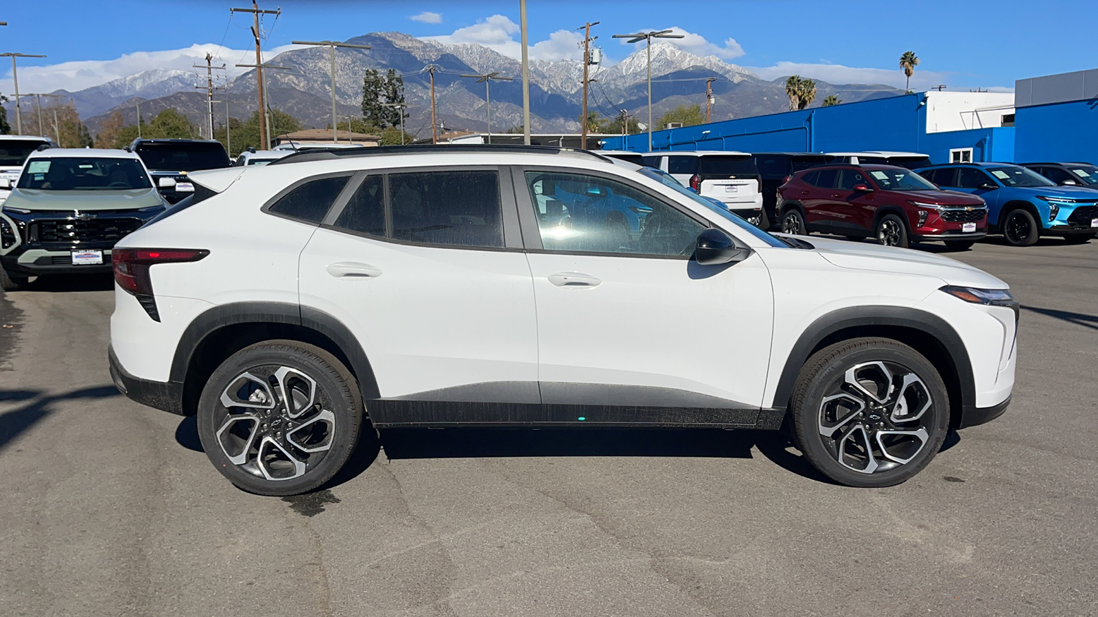 2025 Chevrolet Trax 2RS 2