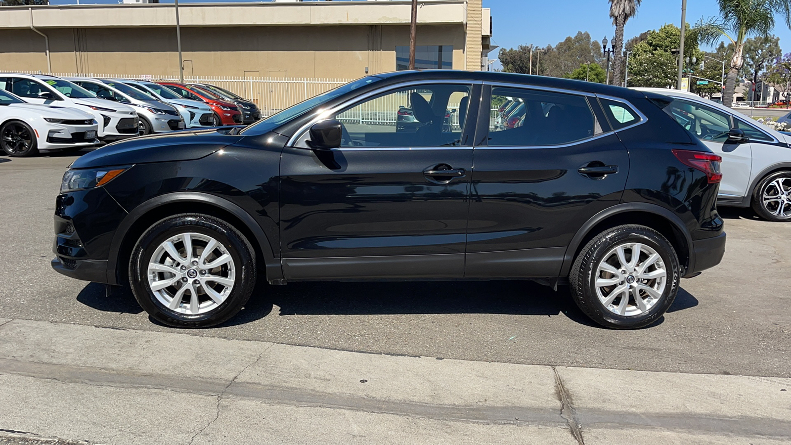 2021 Nissan Rogue Sport S 6