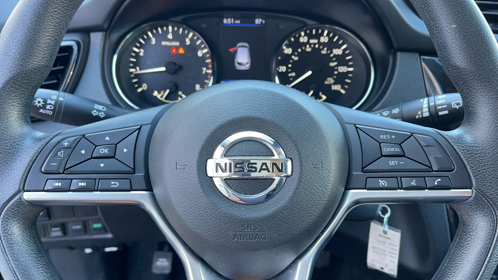 2021 Nissan Rogue Sport S 21