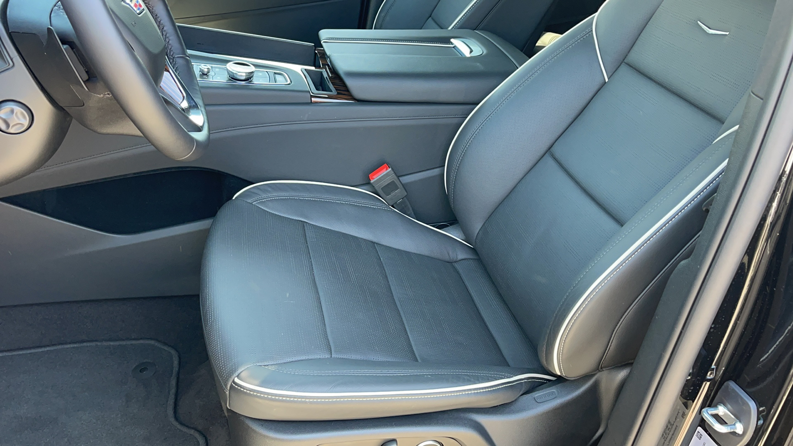2023 Cadillac Escalade ESV RWD Premium Luxury 11