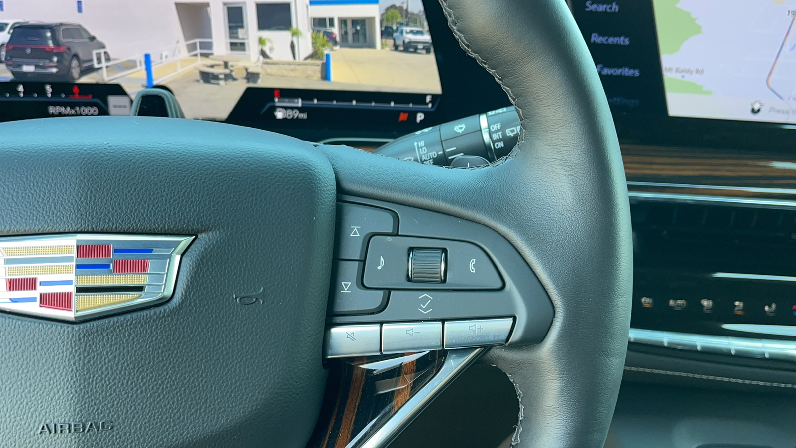2023 Cadillac Escalade ESV RWD Premium Luxury 24