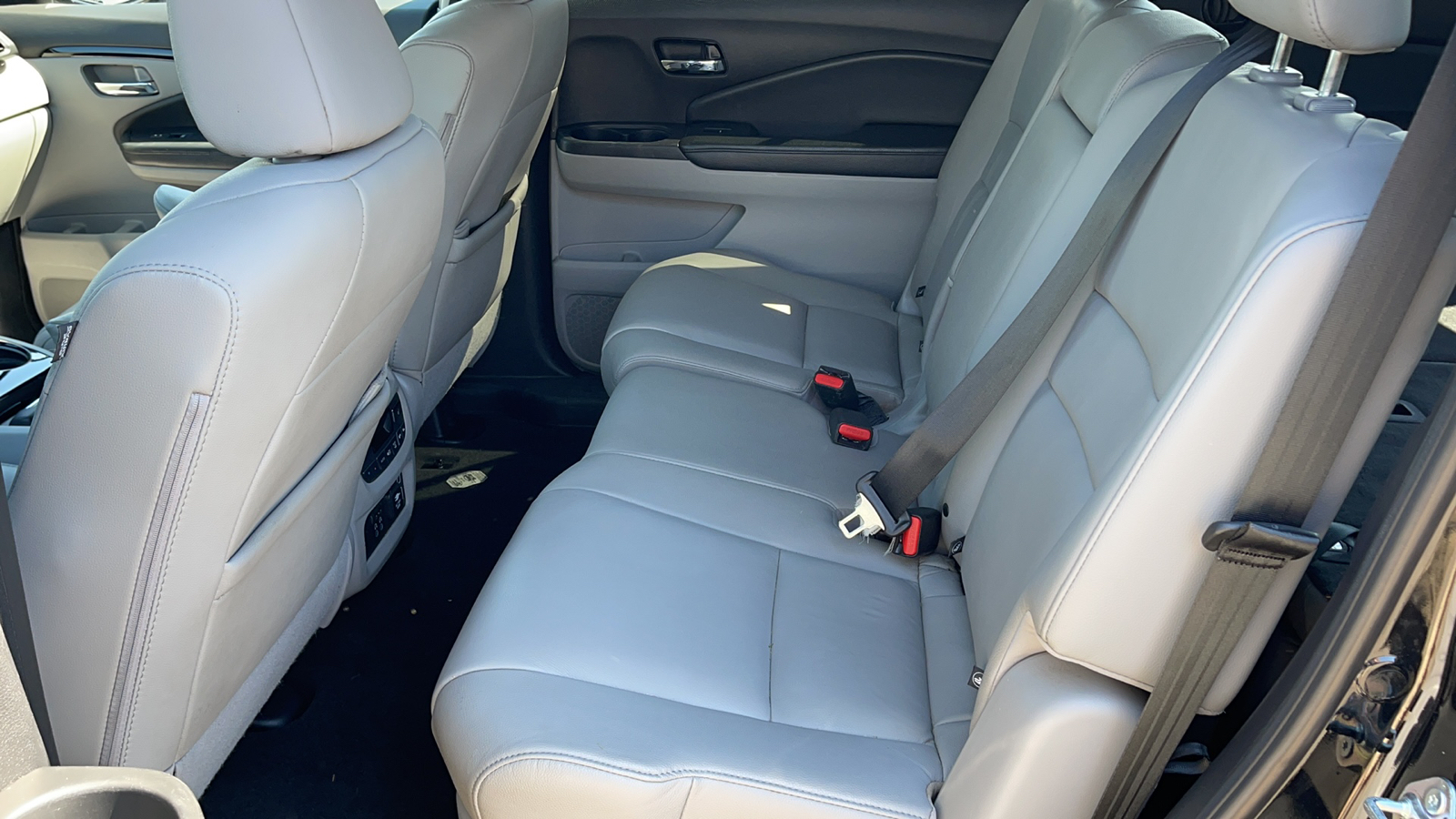 2019 Honda Pilot Touring 8-Passenger 12