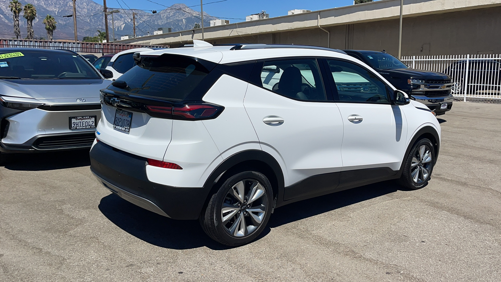 2022 Chevrolet Bolt EUV LT 3