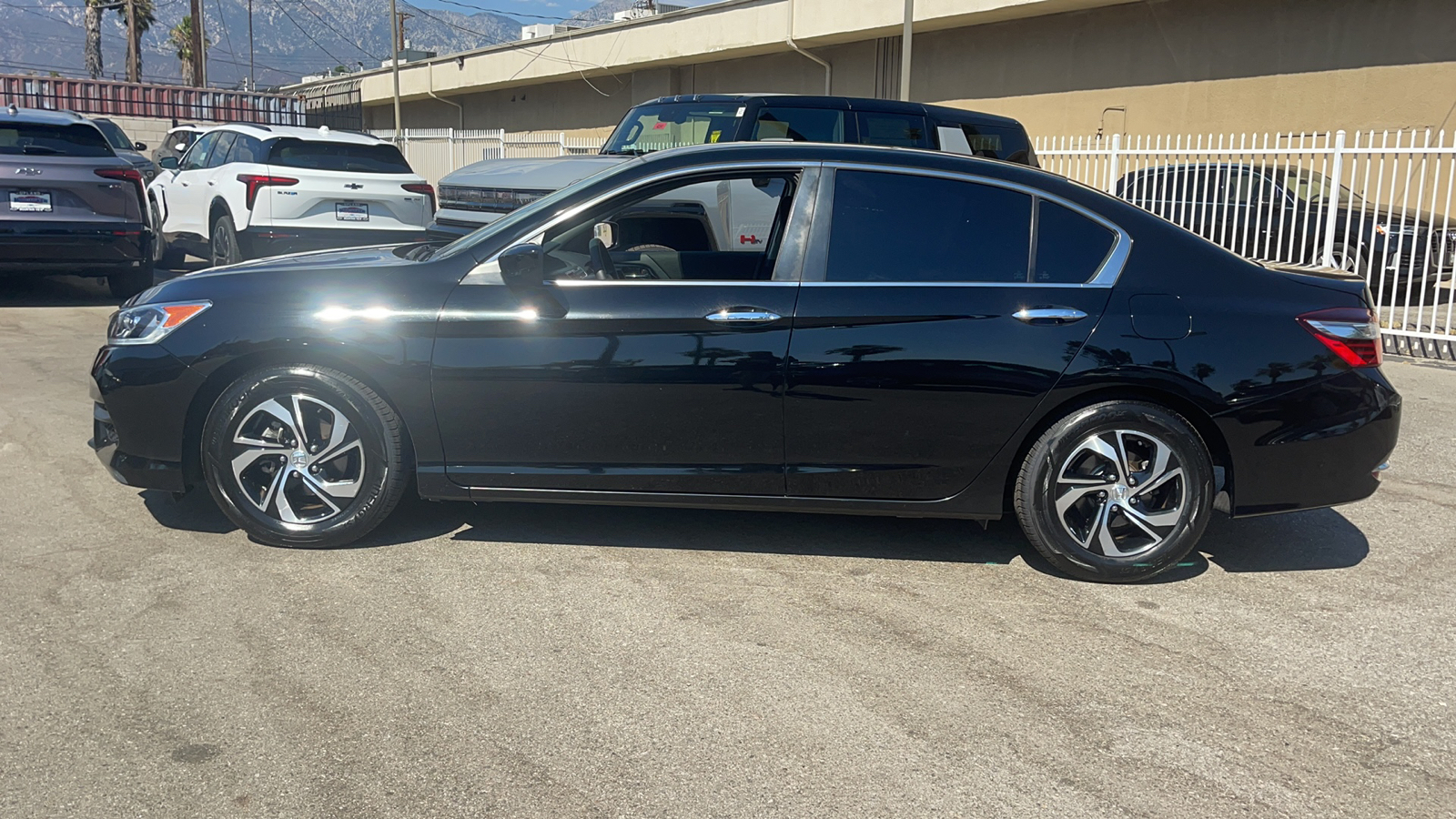 2017 Honda Accord Sedan LX 6