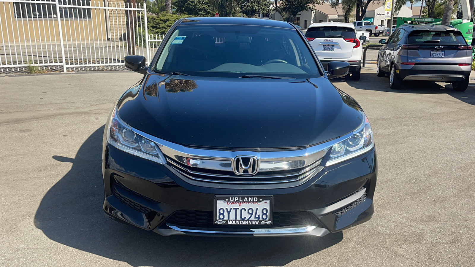 2017 Honda Accord Sedan LX 8