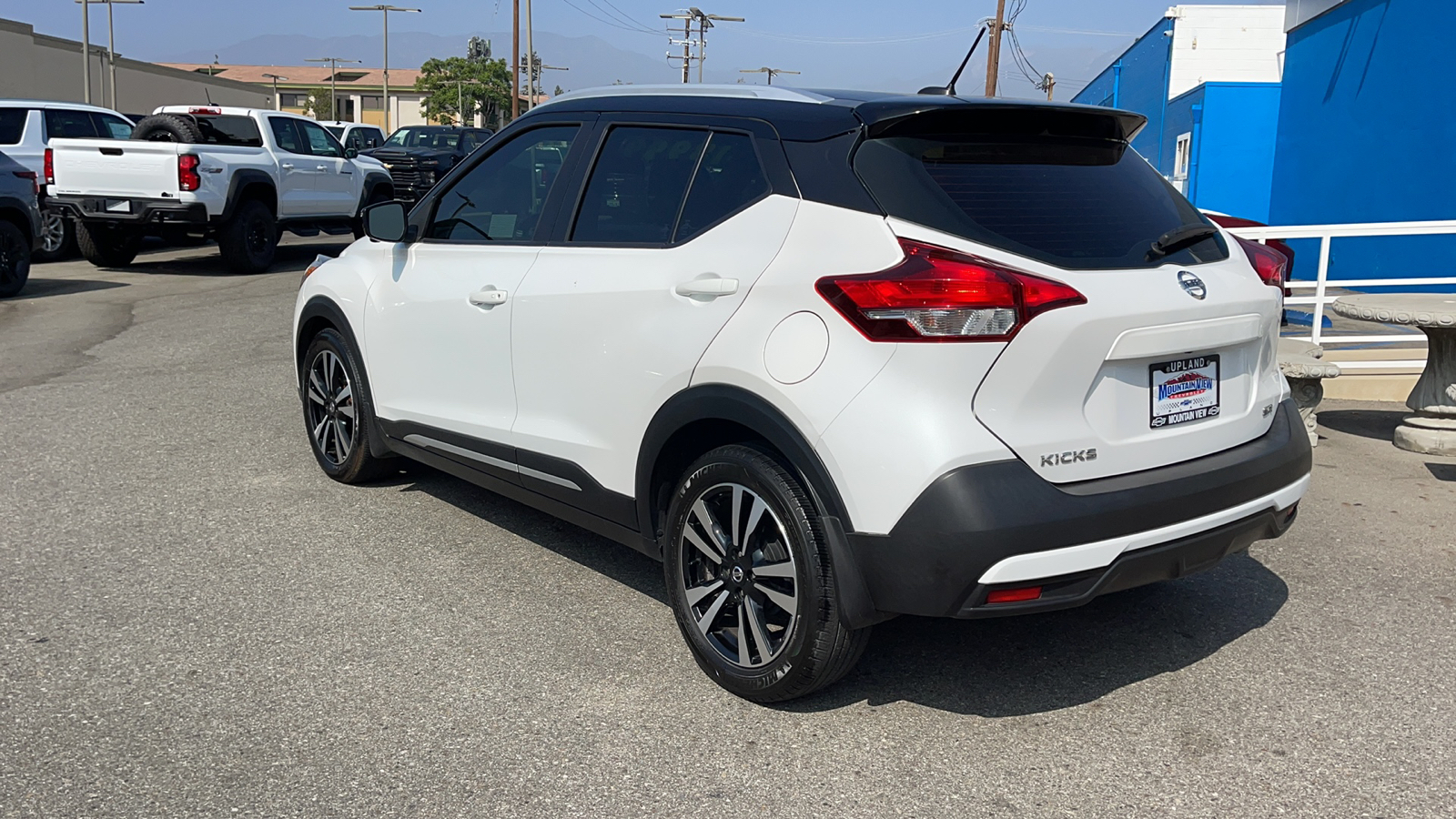 2018 Nissan Kicks SR 5