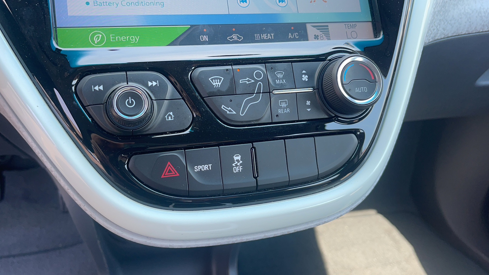 2021 Chevrolet Bolt EV LT 18