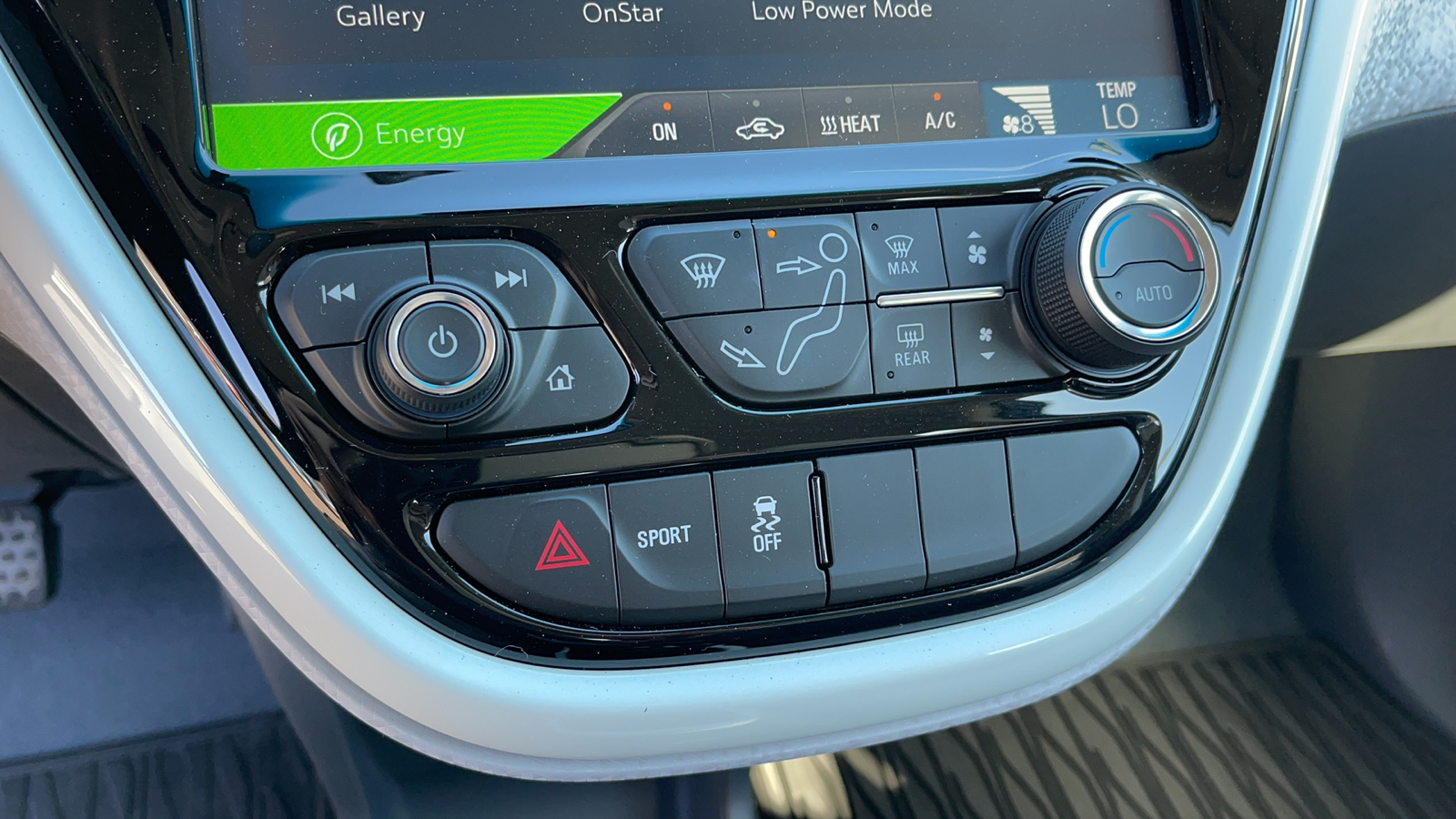 2021 Chevrolet Bolt EV LT 18