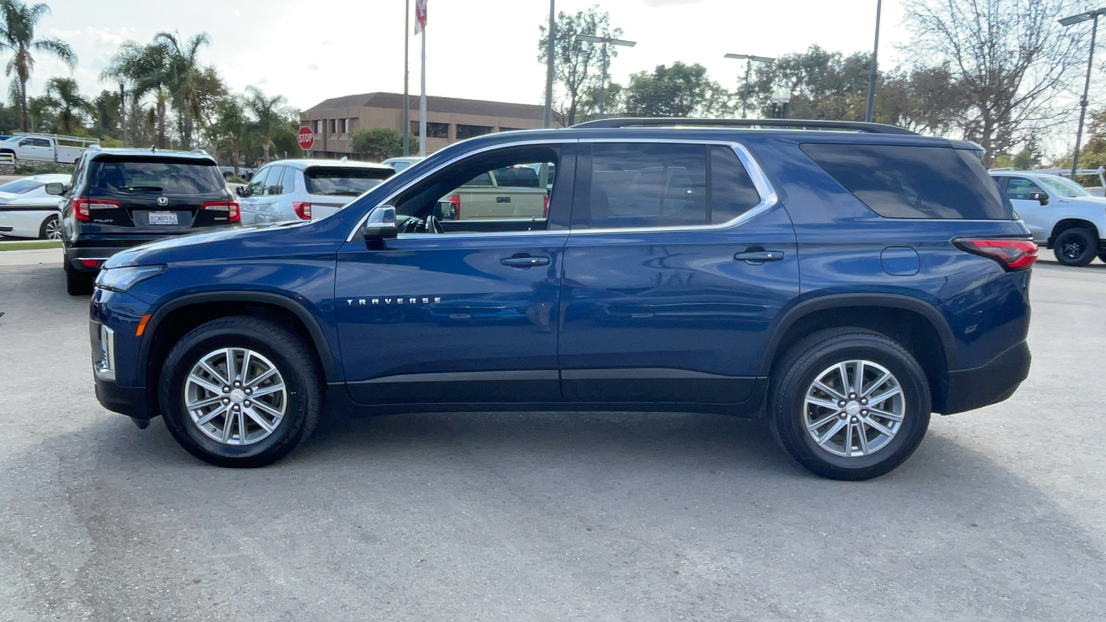 2022 Chevrolet Traverse LT Leather 6