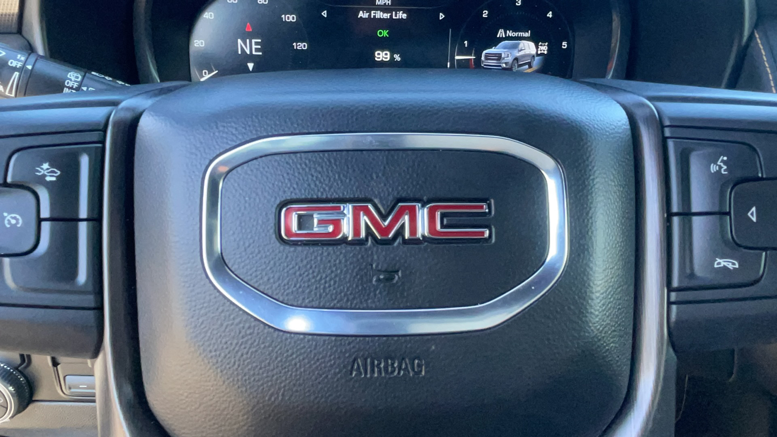 2022 GMC Yukon AT4 23