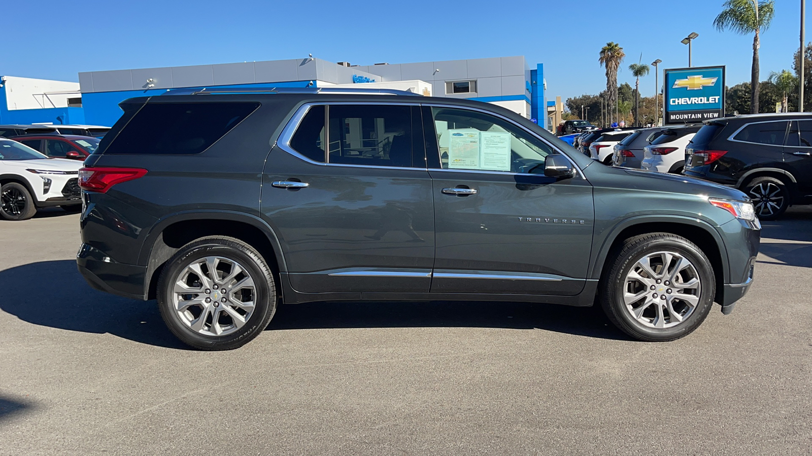 2019 Chevrolet Traverse Premier 2