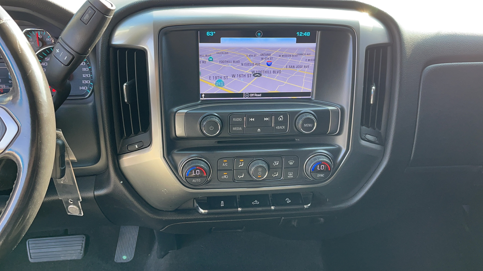 2018 Chevrolet Silverado 1500 LT 16