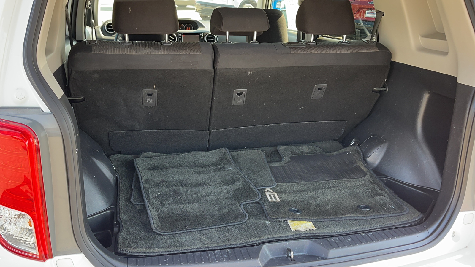 2015 Scion xB Base 28