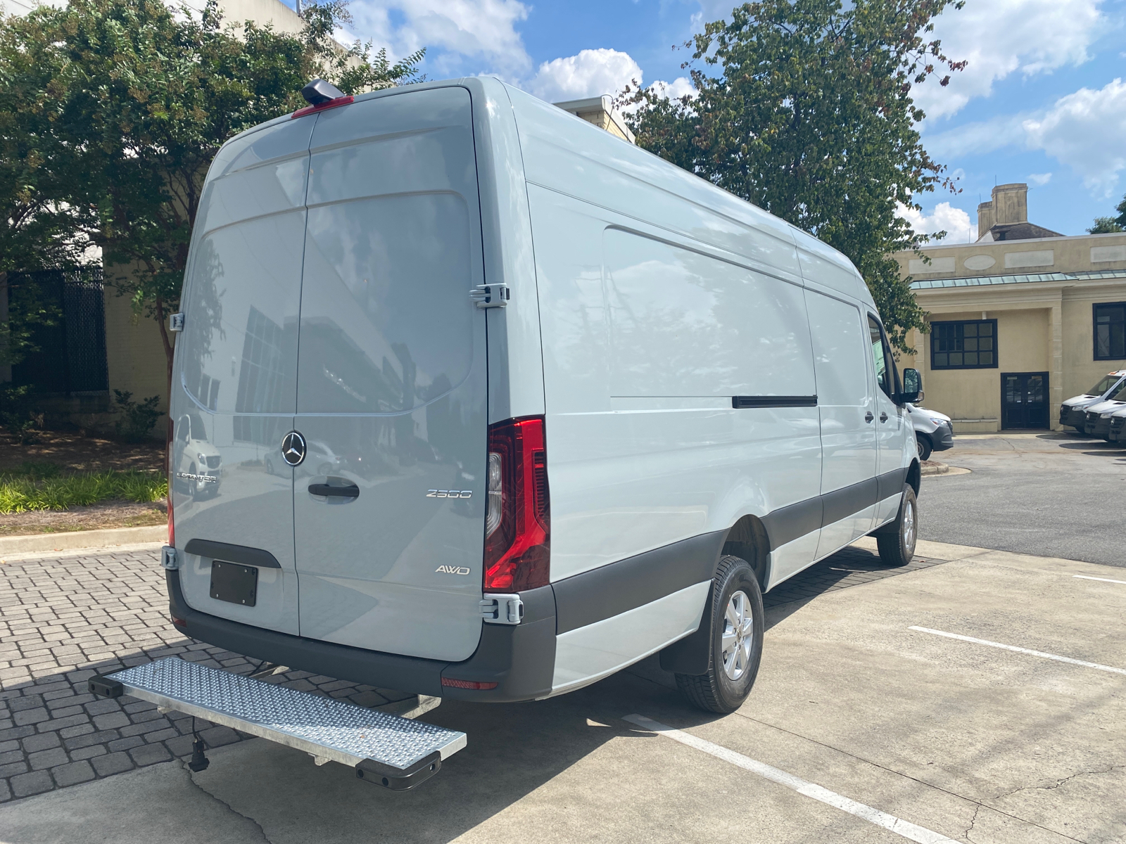 2024 Mercedes-Benz Sprinter 2500 Cargo 170 WB 3