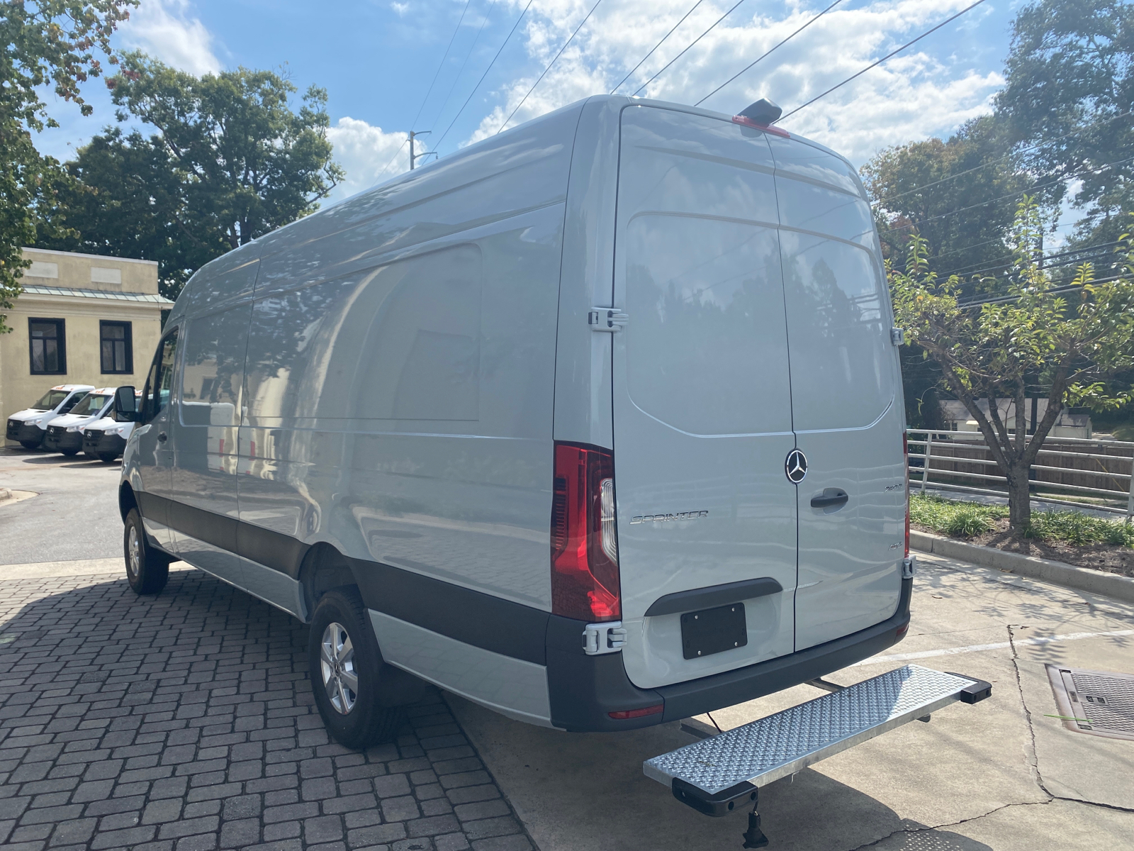 2024 Mercedes-Benz Sprinter 2500 Cargo 170 WB 5