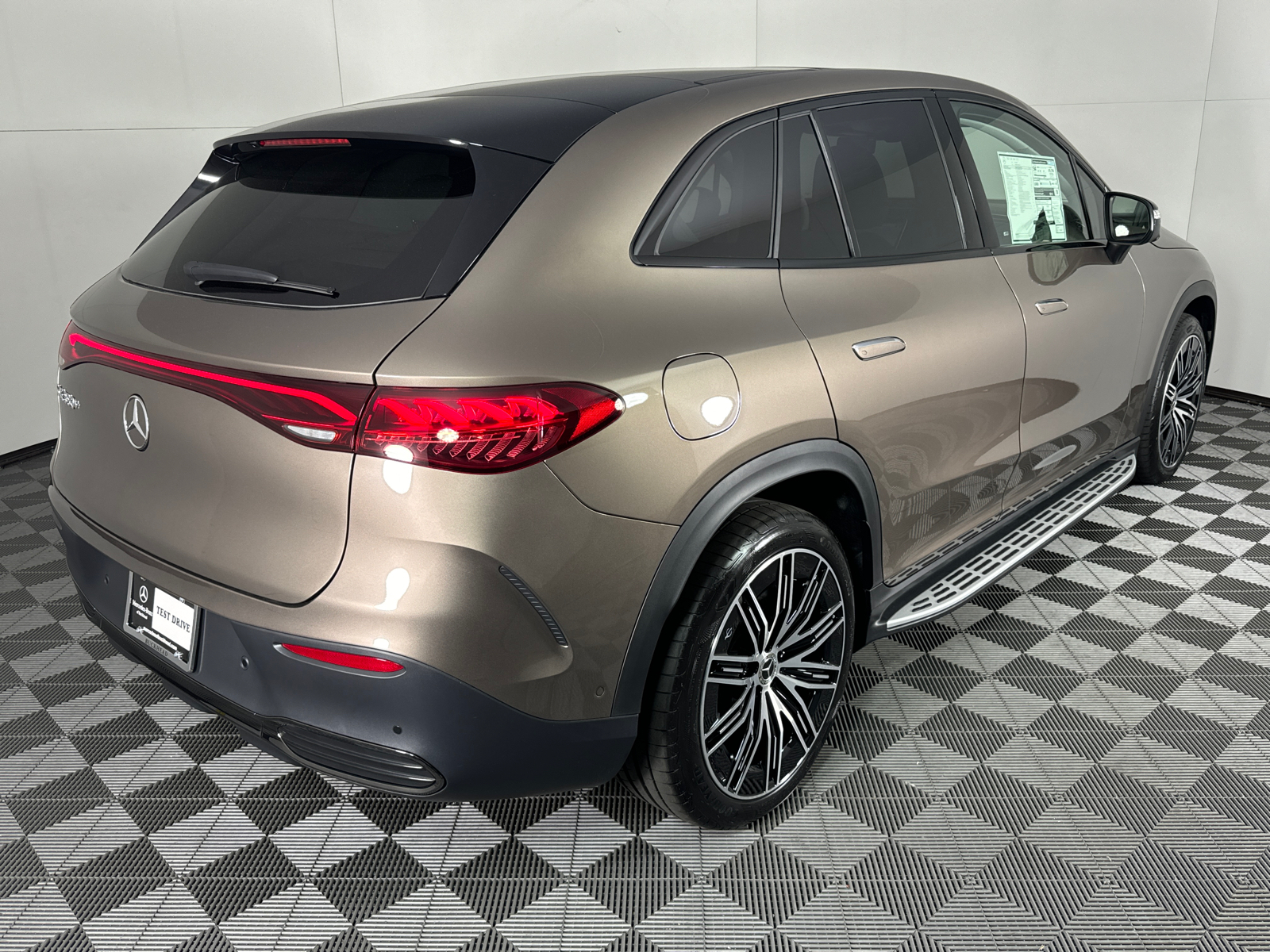 2024 Mercedes-Benz EQE 350+ SUV 3