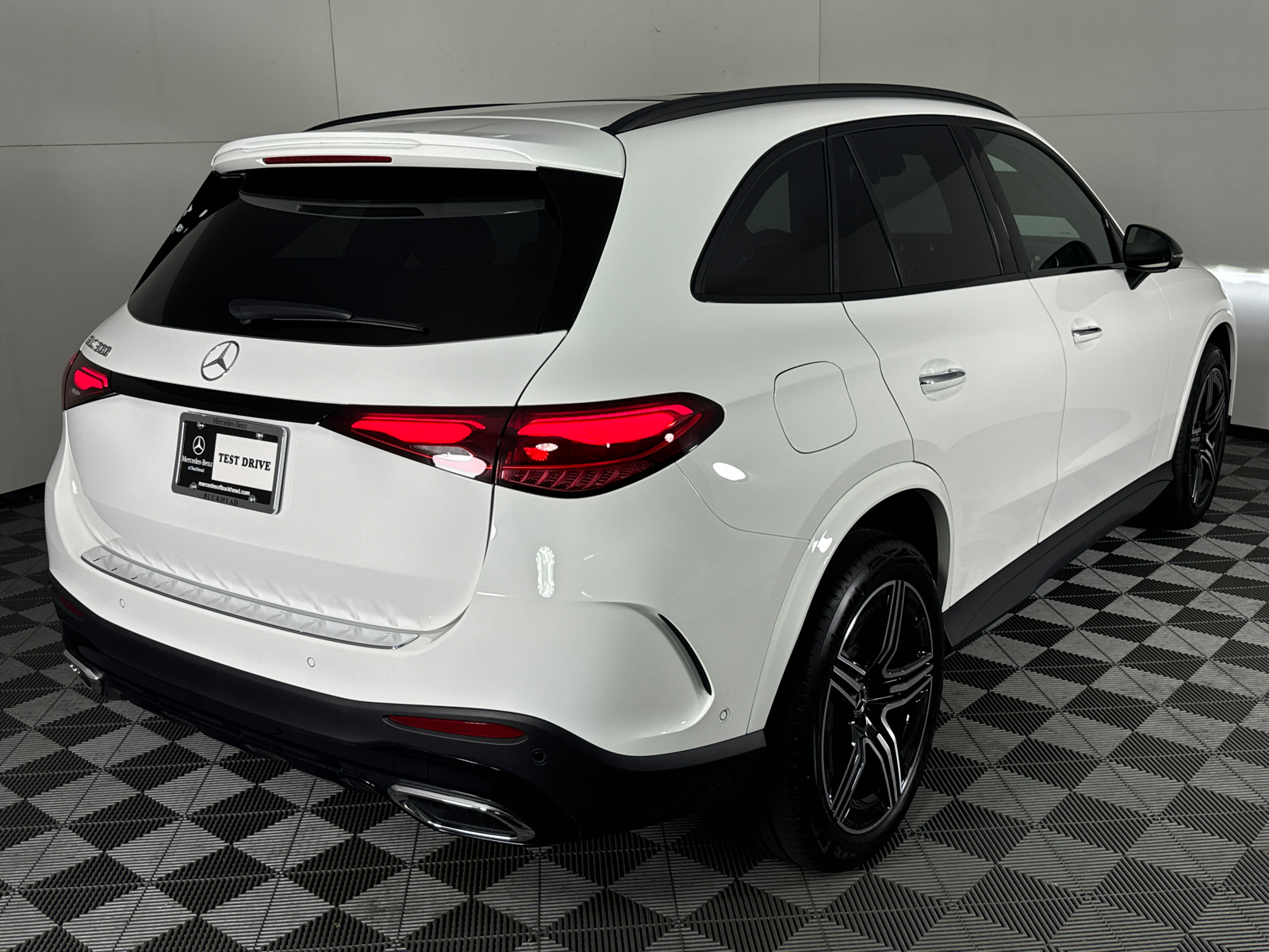 2024 Mercedes-Benz GLC GLC 300 3