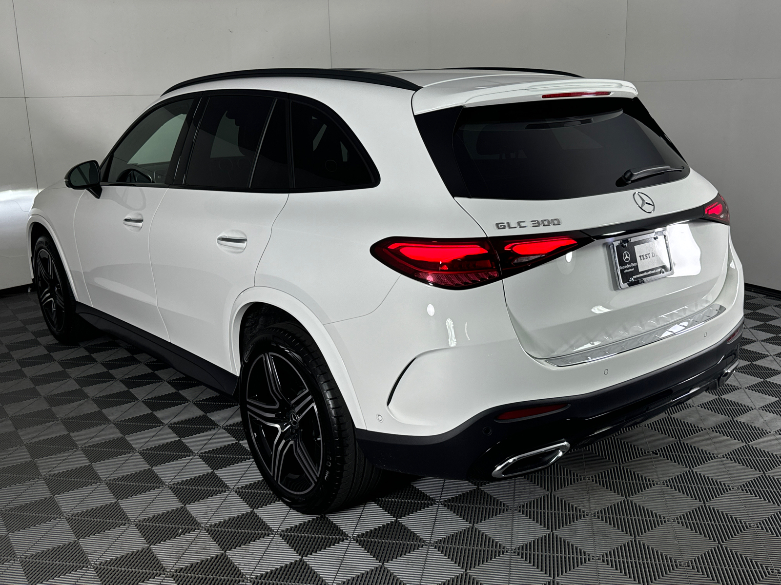 2024 Mercedes-Benz GLC GLC 300 5