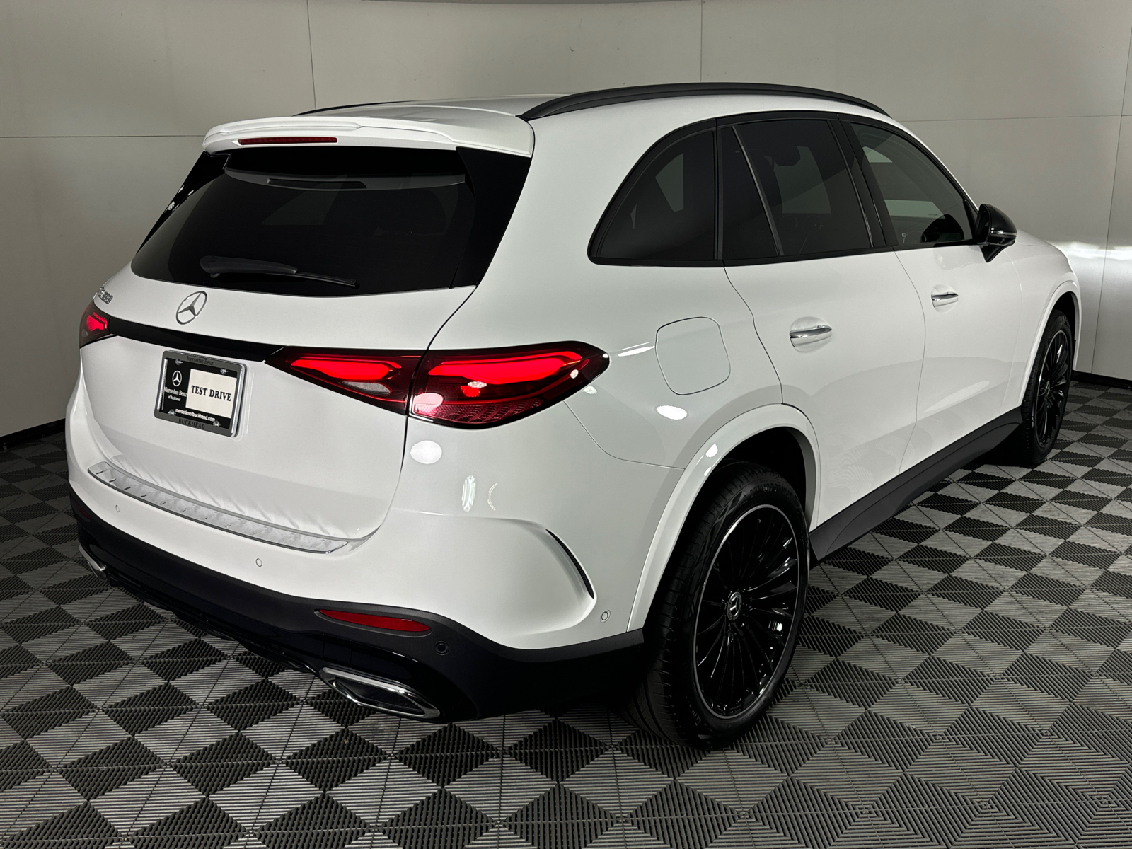 2024 Mercedes-Benz GLC GLC 300 3